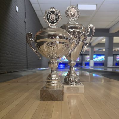 Bowling Overhees trakteert de Soester kampioenen!