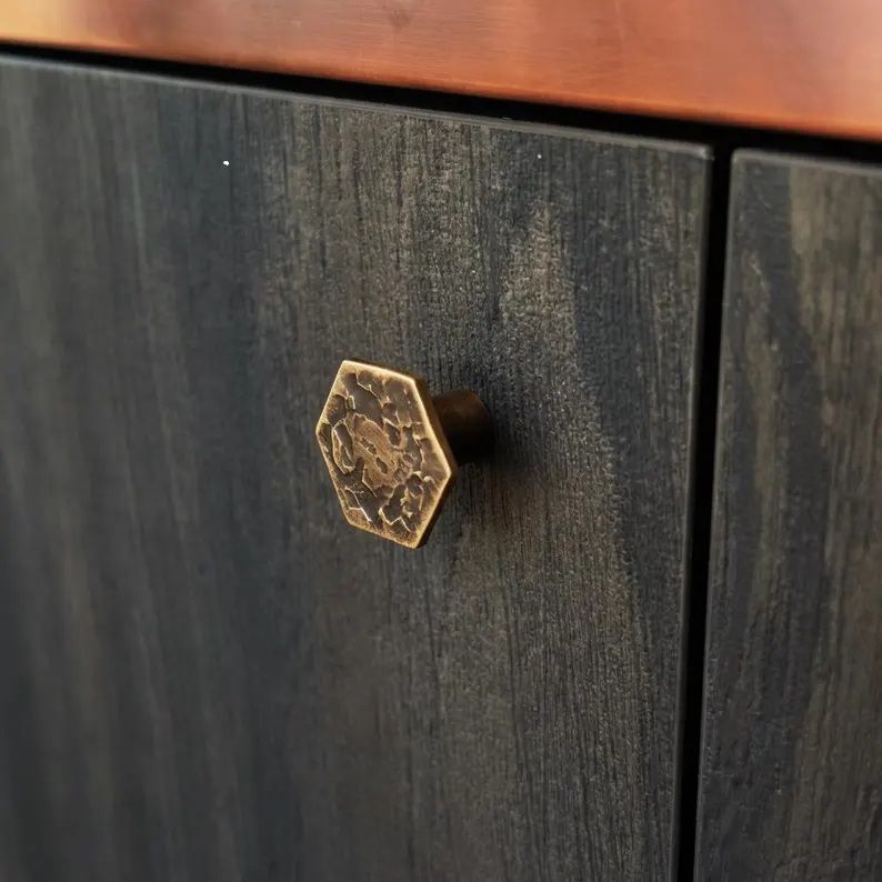 - Basalt1883 Knob Large