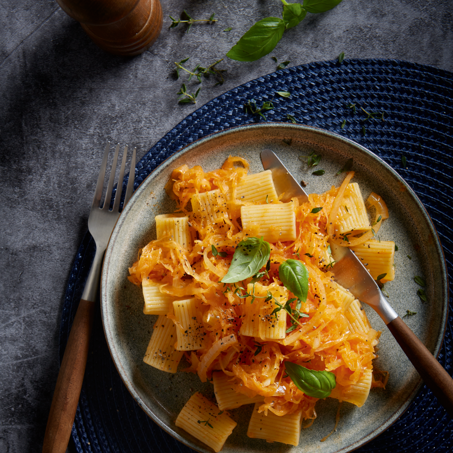  Rigatoni met zuurkool en gekaramaliseerde ui