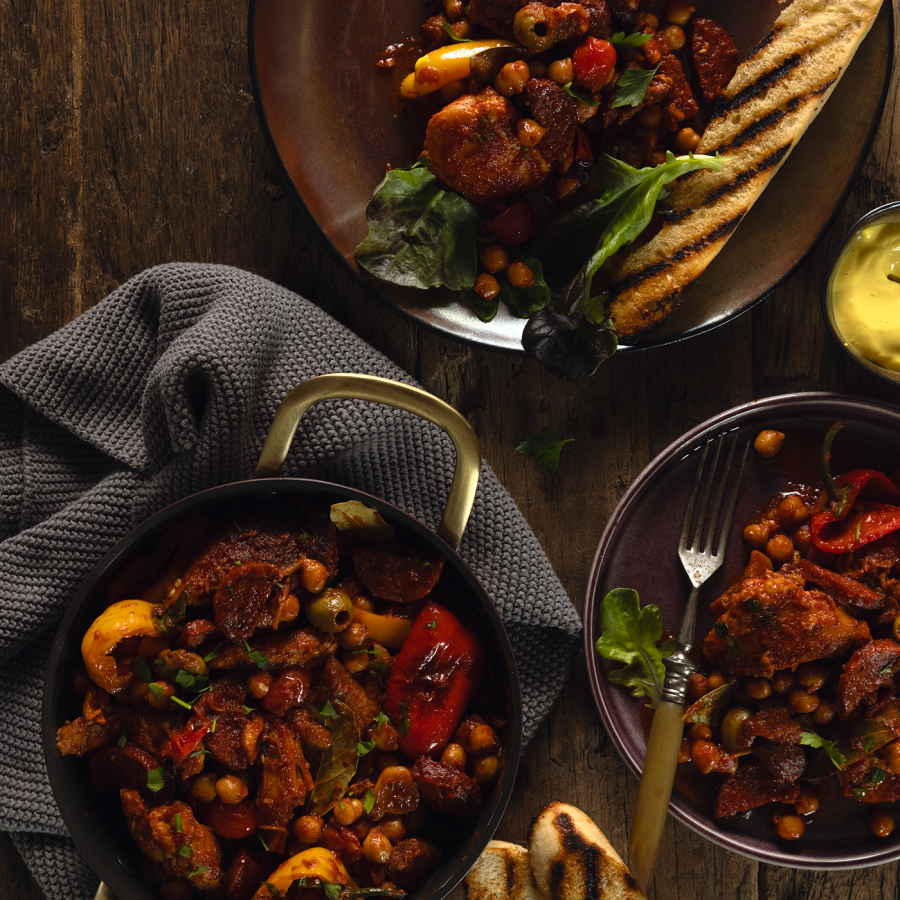 Spaanse kipstoof met paprika en kikkererwten