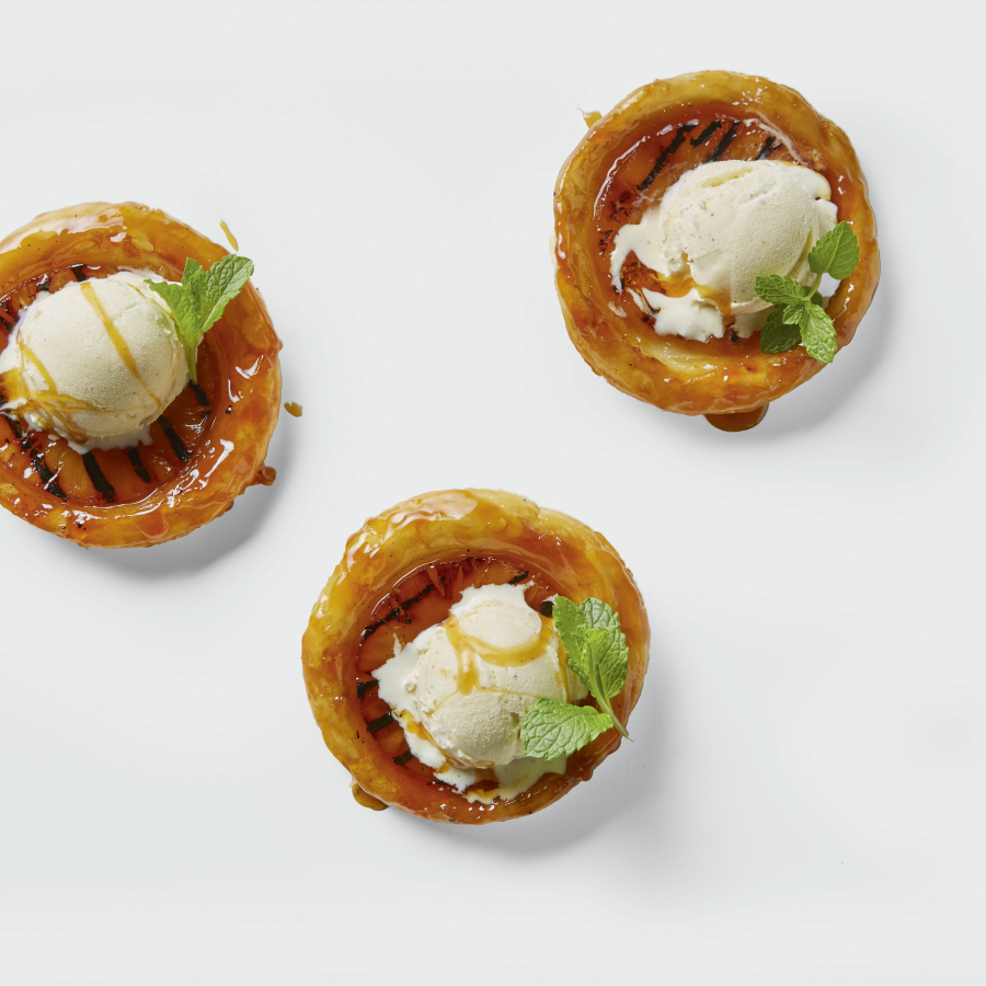 Tarte tatin met ananas en ijs