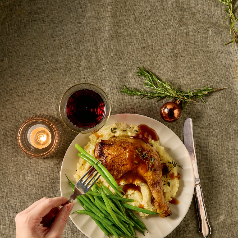 Gestoofde kippenpoot met aardappelpuree en haricots verts