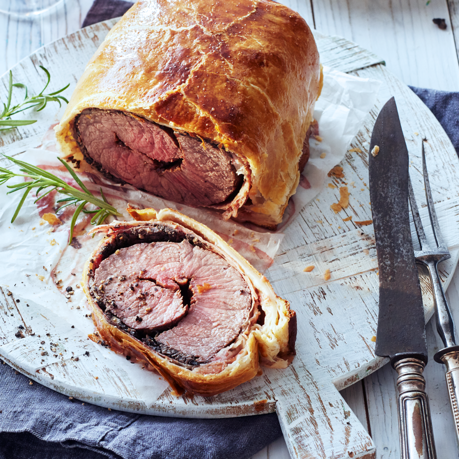 Runderrollade in bladerdeeg 