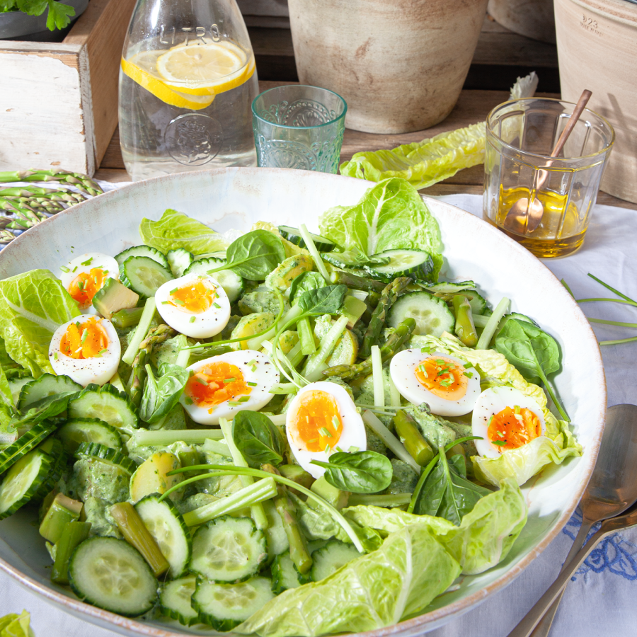 Aardappelsalade met rucola dressing en asperges