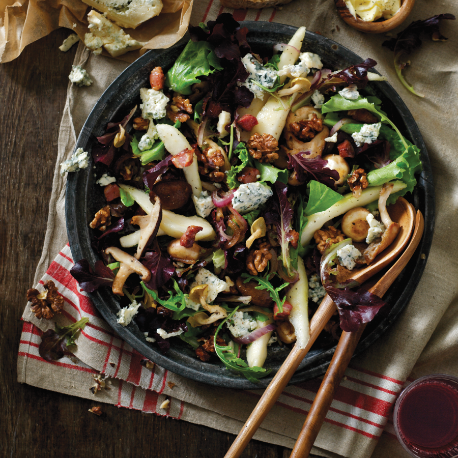 Herfstsalade met peer en walnoot