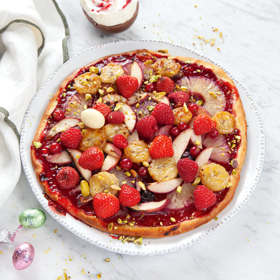 Fruitpizza met geklopte room