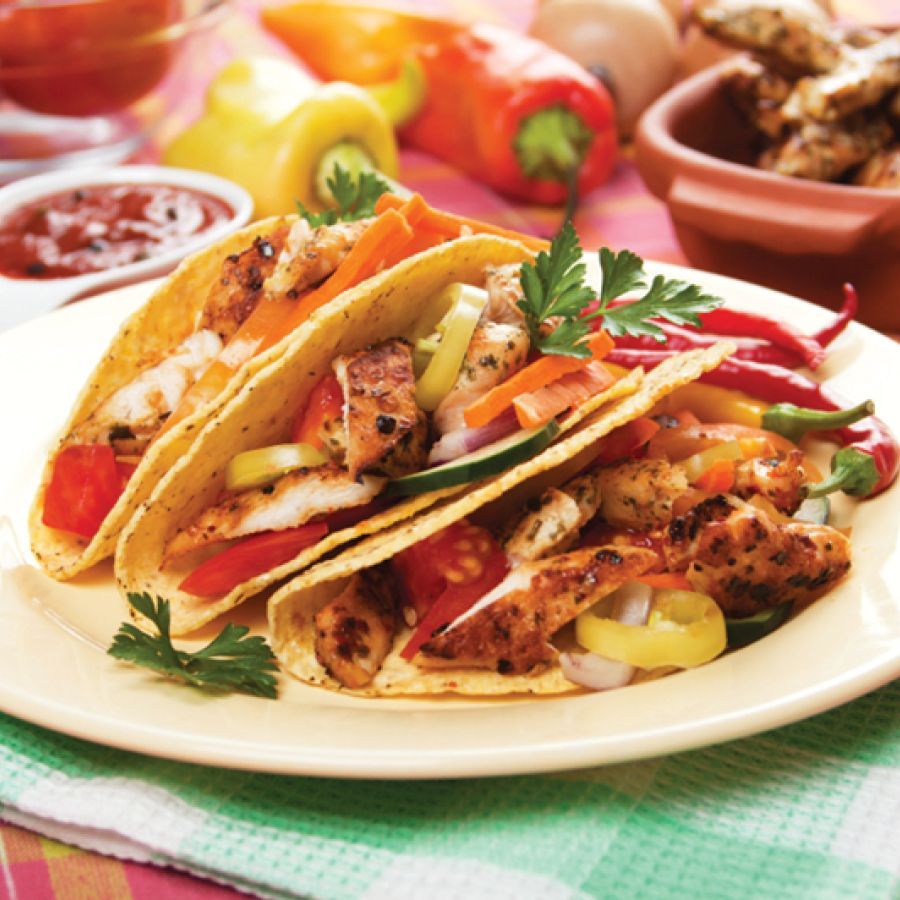 Taco's met Mexicaanse kipsalade
