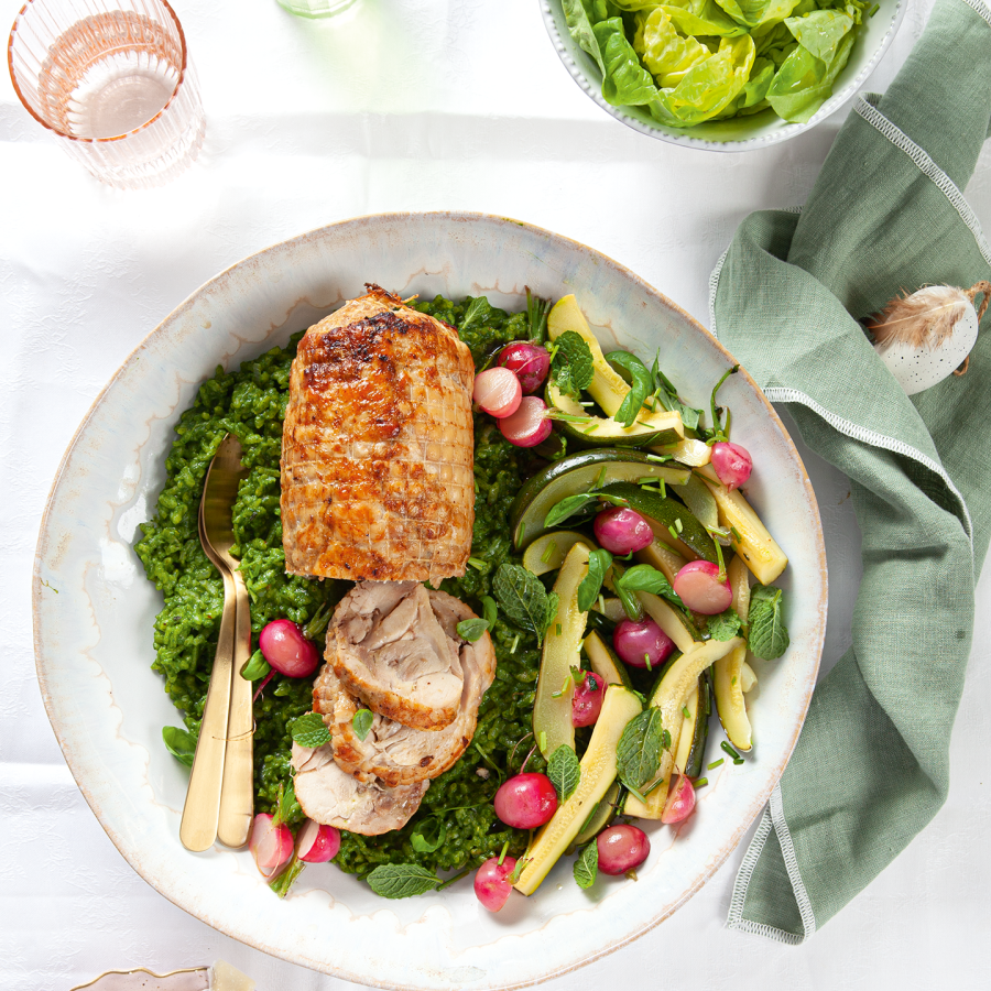 Kiprollade met gepofte knoflook, courgette en groene risotto