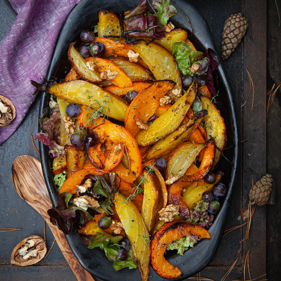 Maaltijdsalade met pompoen, biet en walnoten