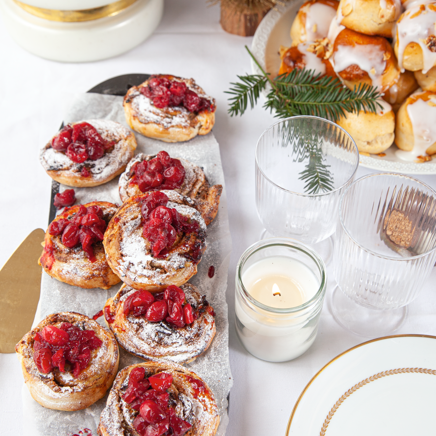 Kerstbroodjes met notenpasta