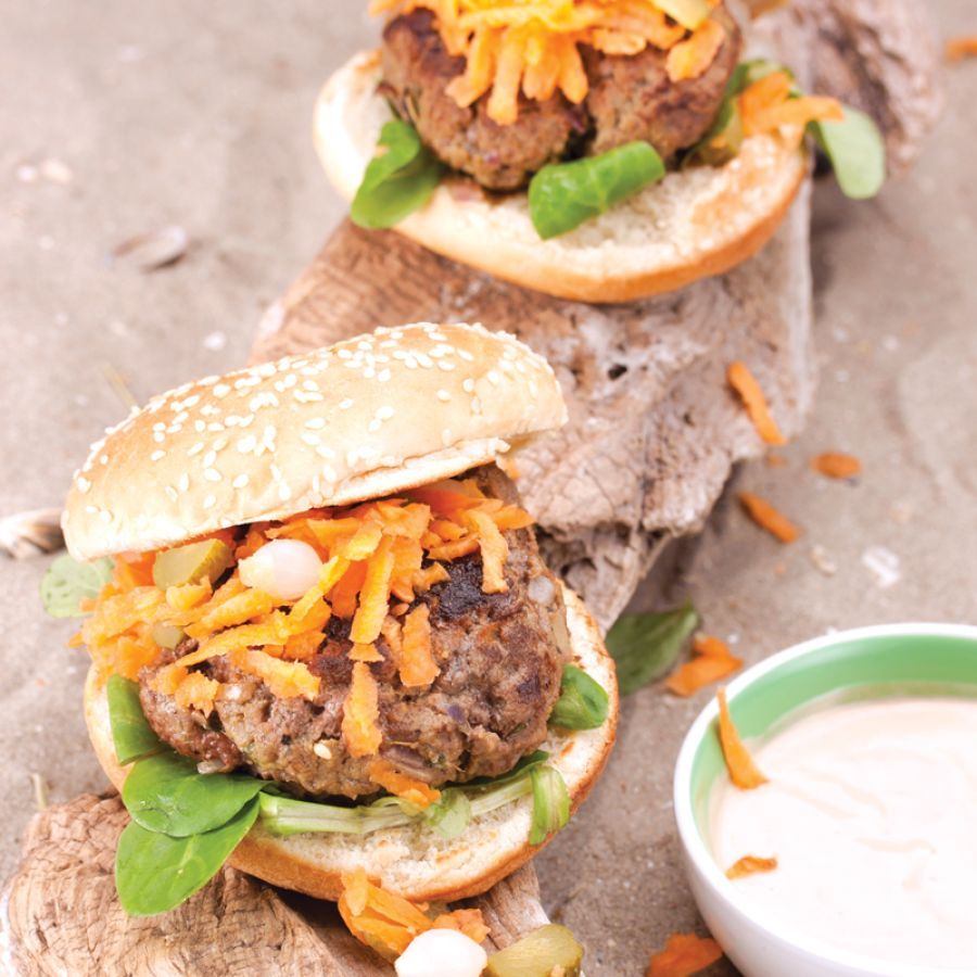 Hamburger met pittige mayonaise
