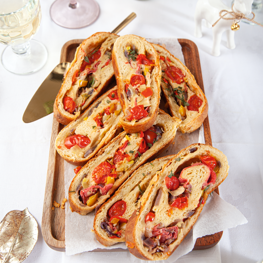 Gevuld feestbrood met groenten