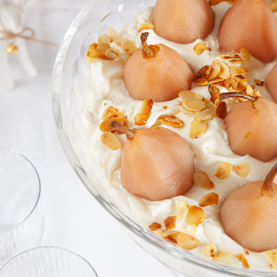 Hangop met stoofpeertjes