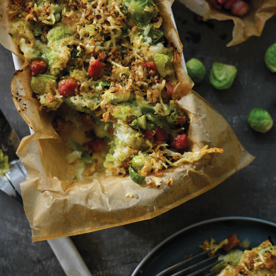 Ovenschotel met spruiten, knolselderij en spek