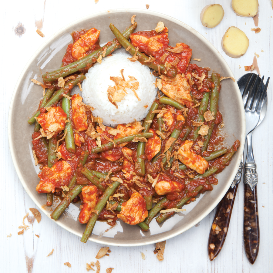 Kip met rijst en sperzieboontjes