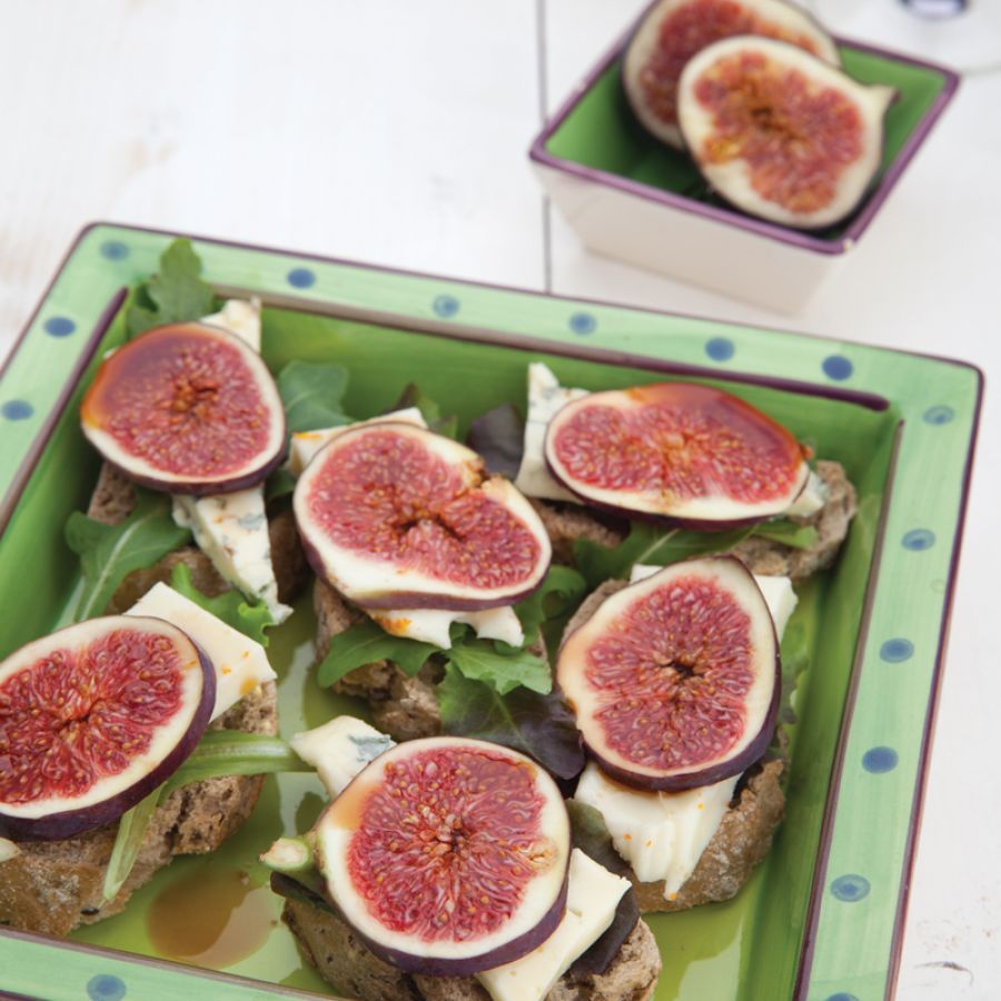 Bruschetta met blauwe kaas