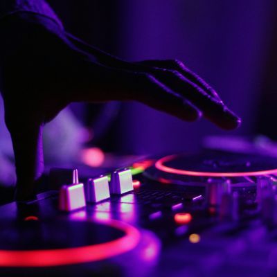 Tweede zaterdag van de maand DJ
