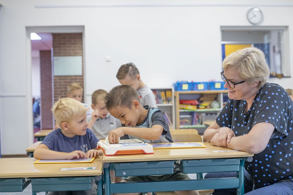 Remedial Teacher Montessori School