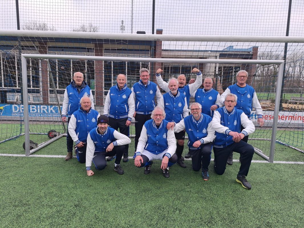 Sportorganisatie Soest - Wandelvoetballers worden Old Blue Stars en ...