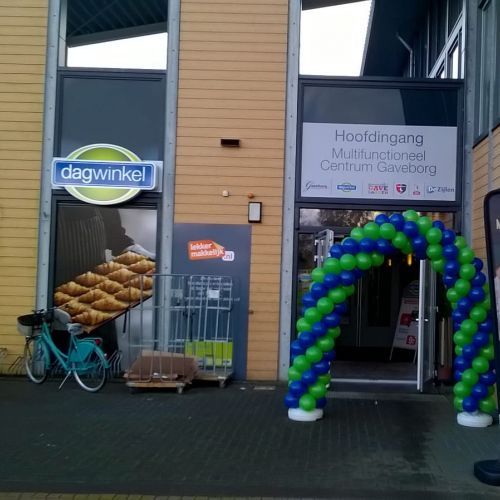 Opening nieuwe Dagwinkel in Oostwold