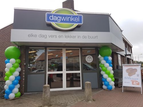 Dagwinkel America opent de deuren