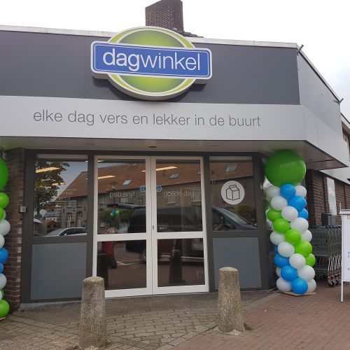 Dagwinkel America opent de deuren