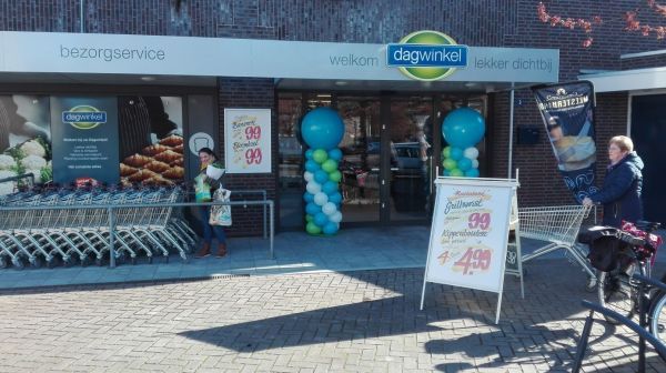 Dagwinkel Beesel opent de deuren